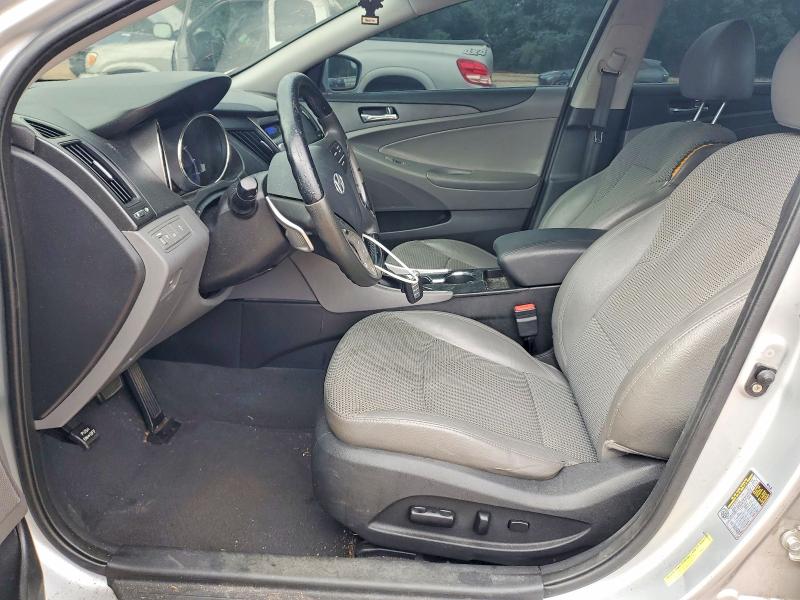 61743696 :رقم المزاد ، 5NPEC4AC0BH174413 vin ، 2011 Hyundai Sonata مزاد بيع