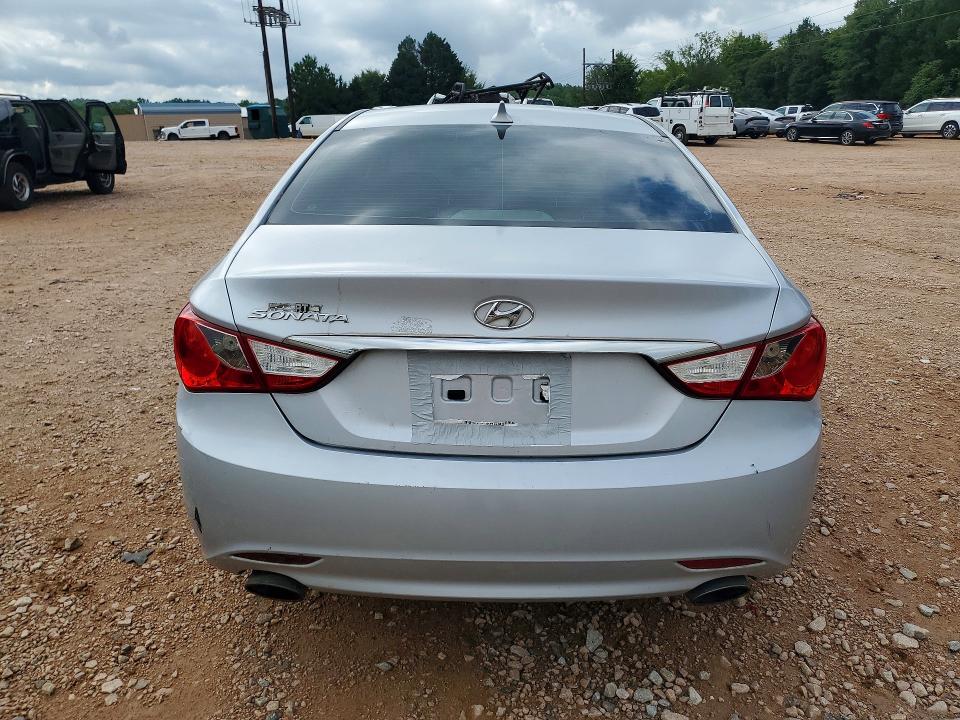 61743696 :رقم المزاد ، 5NPEC4AC0BH174413 vin ، 2011 Hyundai Sonata مزاد بيع