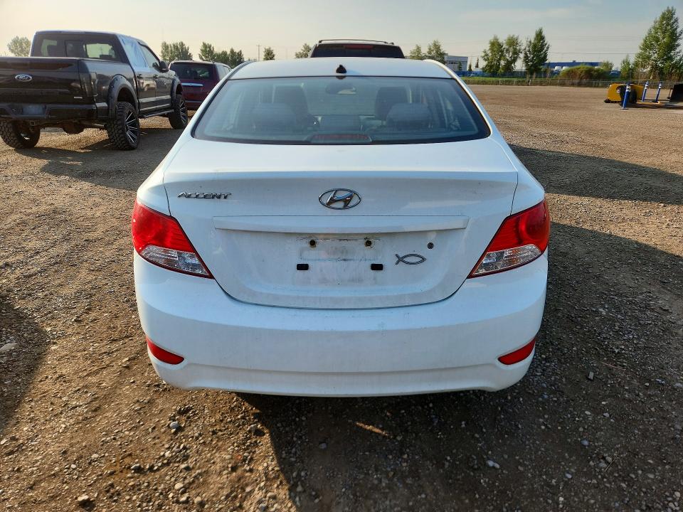 2013 Hyundai Accent მანქანა იყიდება აუქციონზე, vin: KMHCU4AE7DU330960, აუქციონის ნომერი: 63769996