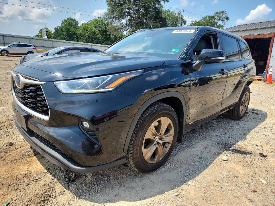Продаж на аукціоні авто 2023 Toyota Highlander, vin: 5TDABRCH8PS588273, номер лоту: 64370676