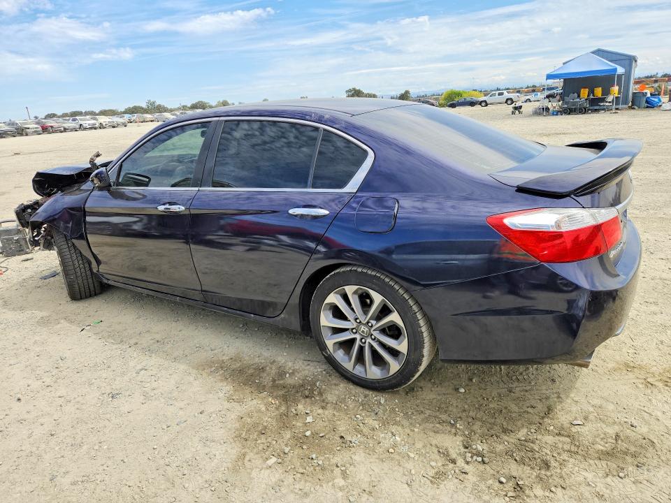 67031796 :رقم المزاد ، 1HGCR2F55FA114274 vin ، 2015 Honda Accord مزاد بيع