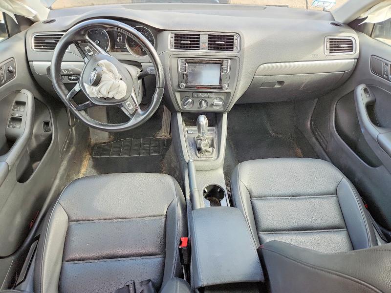 63098716 :رقم المزاد ، 3VWDB7AJ0HM315818 vin ، 2017 Volkswagen Jetta مزاد بيع