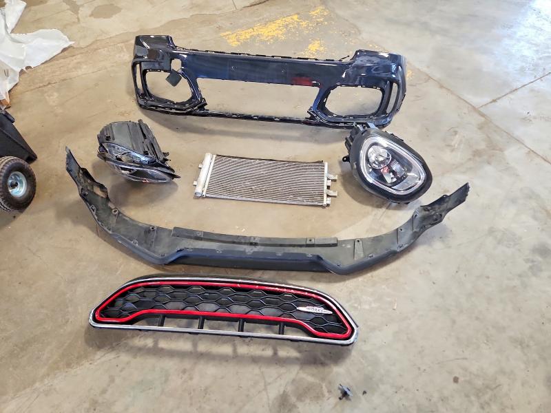 2020 Mini Cooper მანქანა იყიდება აუქციონზე, vin: WMZYZ9C03L3L37211, აუქციონის ნომერი: 64822896