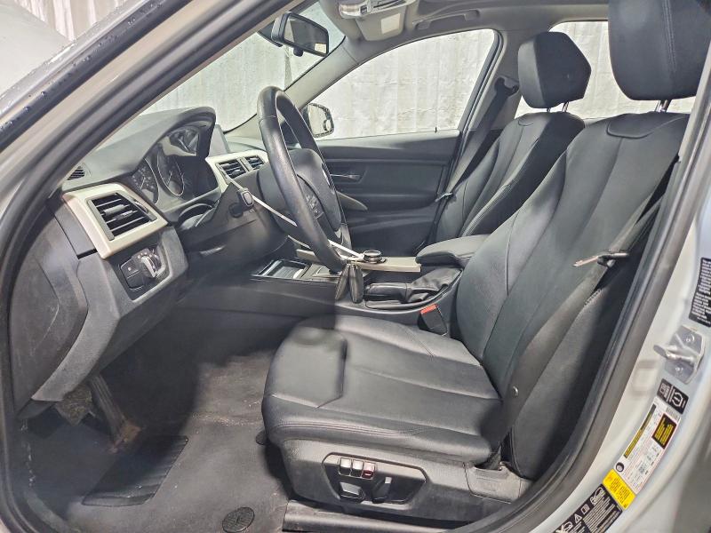 66181886 :رقم المزاد ، WBA3C3C58EP661705 vin ، 2014 Bmw 320 مزاد بيع