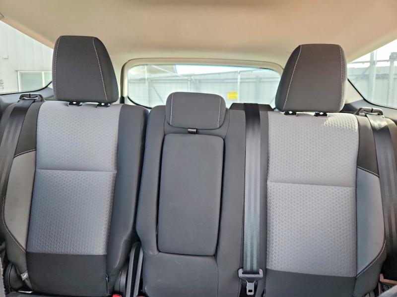 Продажа на аукционе авто 2017 Ford Escape, vin: 1FMCU9GD4HUC27481, номер лота: 67204526