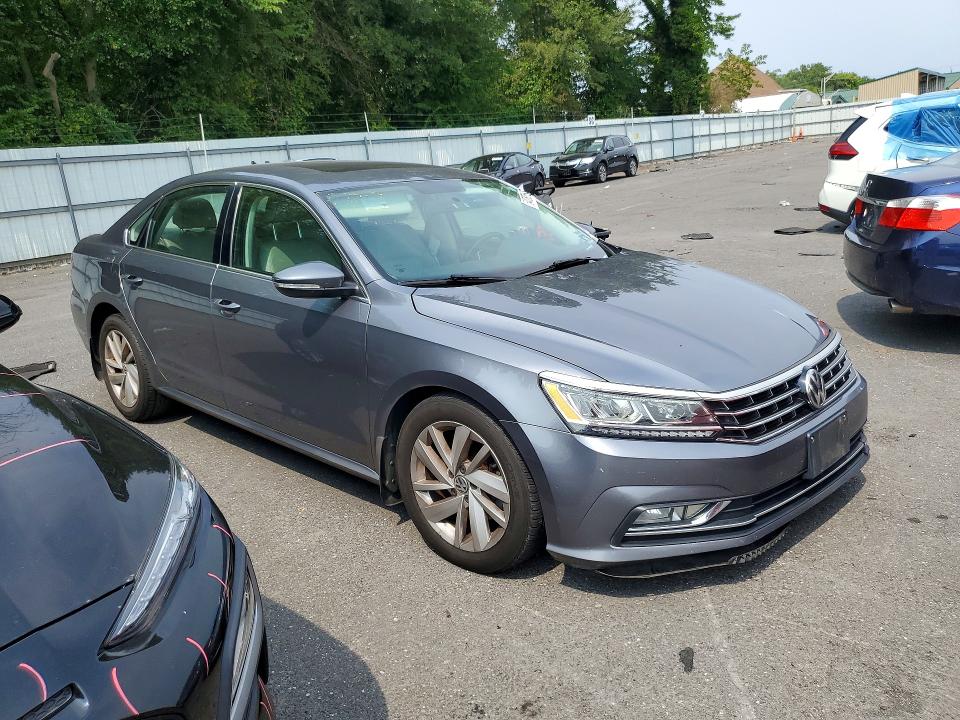 Продажа на аукционе авто 2018 Volkswagen Passat, vin: 1VWBA7A3XJC044124, номер лота: 64780566