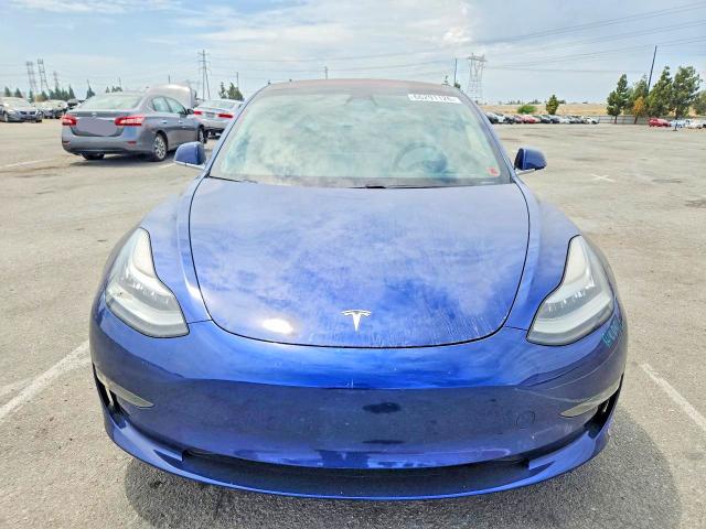 66291126 :رقم المزاد ، 5YJ3E1EB8JF147734 vin ، 2018 Tesla Model 3 مزاد بيع