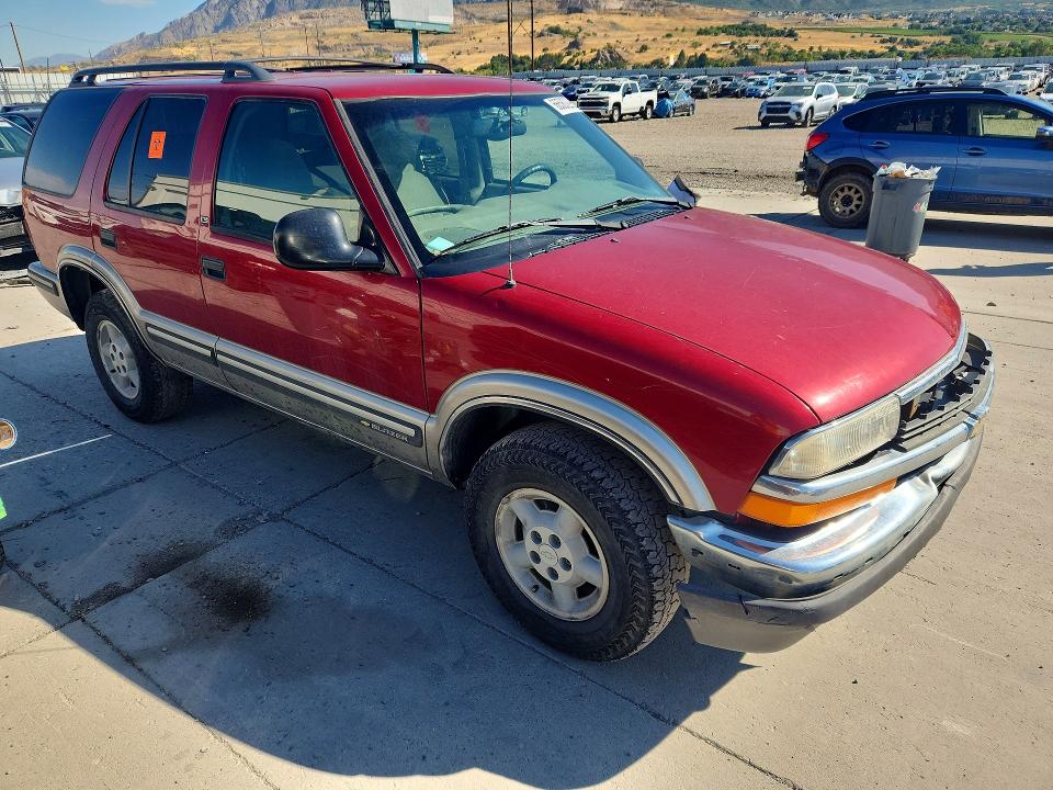1998 Chevrolet Blazer მანქანა იყიდება აუქციონზე, vin: 1GNDT13W2W2135788, აუქციონის ნომერი: 66580296