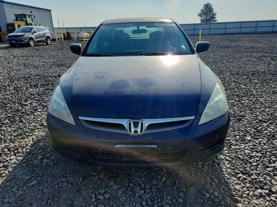 63500826 :رقم المزاد ، 1HGCM66507A032735 vin ، 2007 Honda Accord مزاد بيع