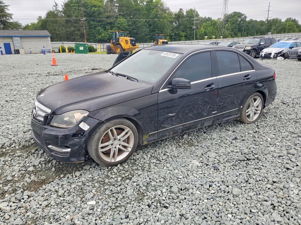 63525726 :رقم المزاد ، WDDGF4HBXDA862321 vin ، 2013 Mercedes-benz C مزاد بيع