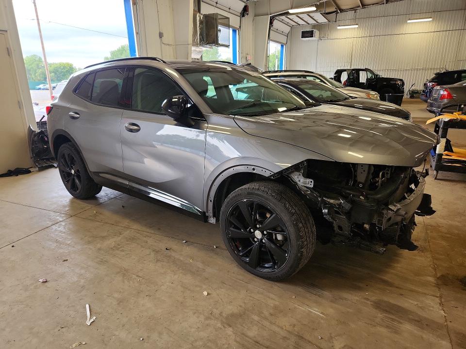 65411256 :رقم المزاد ، LRBFZPR42MD126727 vin ، 2021 Buick Envision مزاد بيع