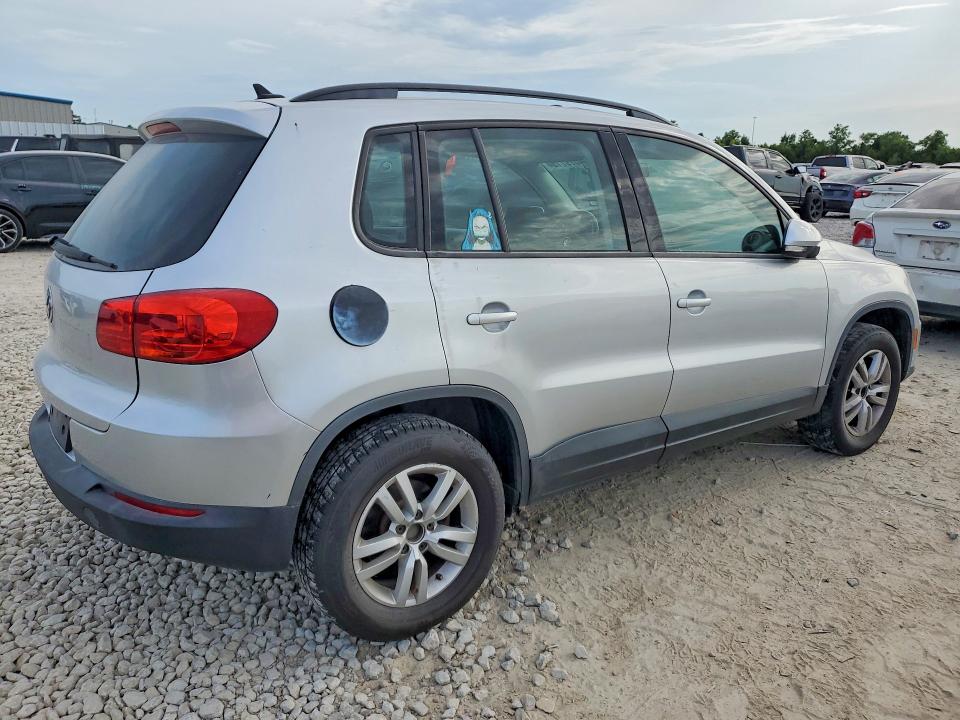 Продаж на аукціоні авто 2015 Volkswagen Tiguan, vin: WVGAV7AX4FW597598, номер лоту: 64079716