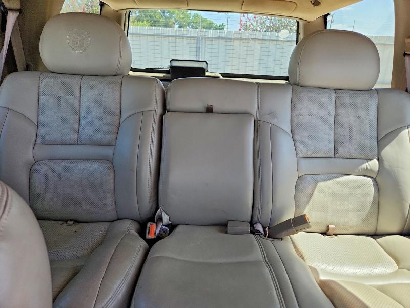 Продаж на аукціоні авто 2000 Cadillac Escalade, vin: 1GYEK63R8YR212336, номер лоту: 64602226