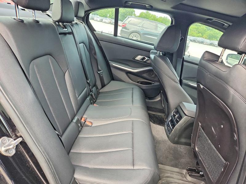 65863636 :رقم المزاد ، 3MW5R1J09M8C02599 vin ، 2021 Bmw 330i مزاد بيع