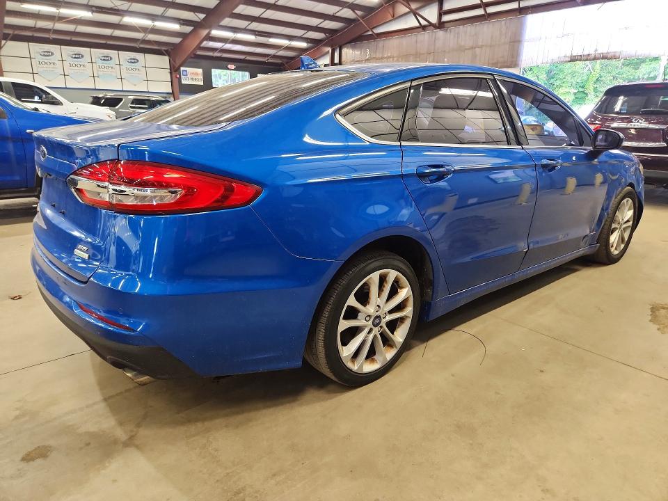 Продажа на аукционе авто 2019 Ford Fusion, vin: 3FA6P0HD2KR186274, номер лота: 66980516