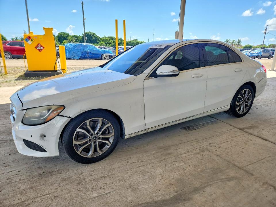 67151506 :رقم المزاد ، 55SWF4JB5JU238637 vin ، 2018 Mercedes-benz C مزاد بيع