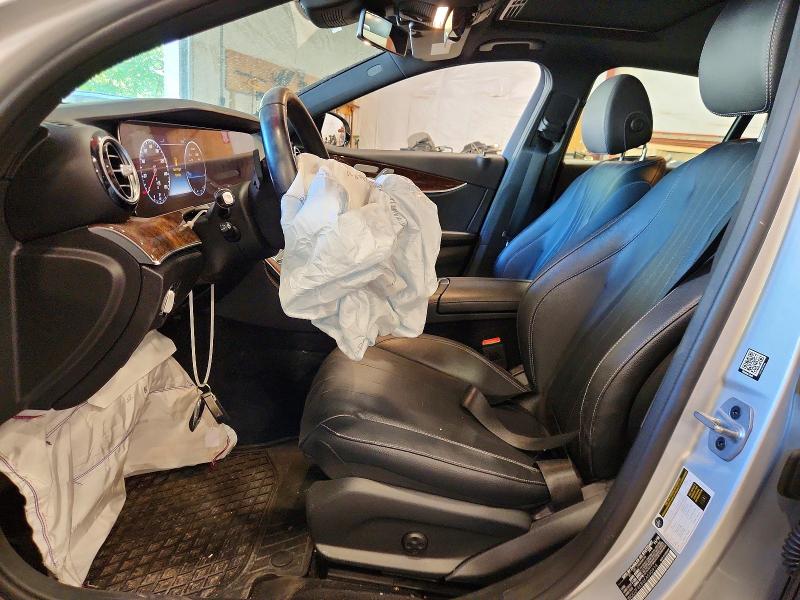 63855066 :رقم المزاد ، WDDZF4KB4KA590914 vin ، 2019 Mercedes-benz E مزاد بيع