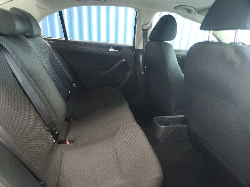 2011 Volkswagen Jetta მანქანა იყიდება აუქციონზე, vin: 3VW1K7AJ6BM392350, აუქციონის ნომერი: 64145536