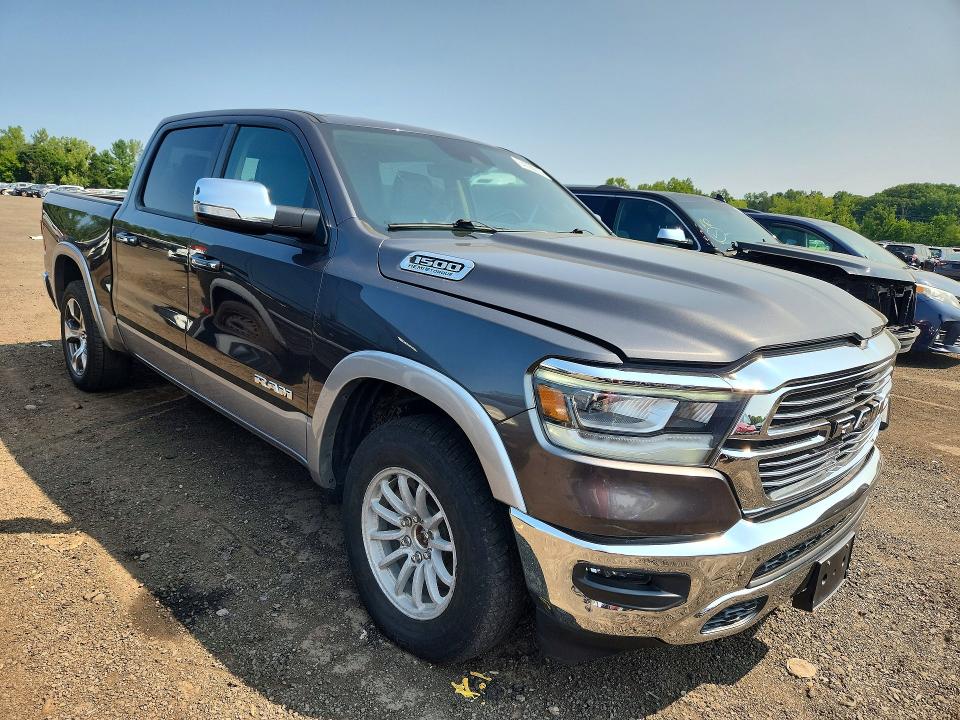 64228016 :رقم المزاد ، 1C6SRFJT2MN595489 vin ، 2021 Ram 1500 مزاد بيع