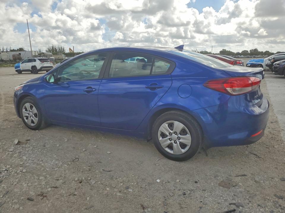 2017 Kia Forte მანქანა იყიდება აუქციონზე, vin: 3KPFK4A72HE039568, აუქციონის ნომერი: 64046256