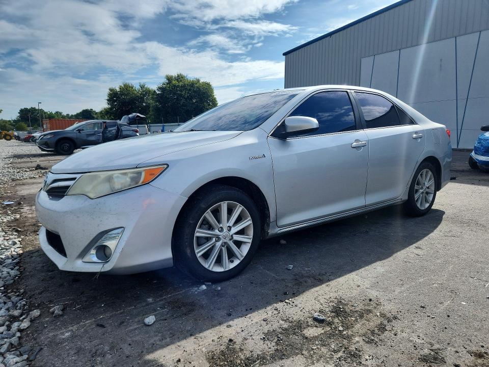 63649506 :رقم المزاد ، 4T1BD1FK5CU062899 vin ، 2012 Toyota Camry مزاد بيع