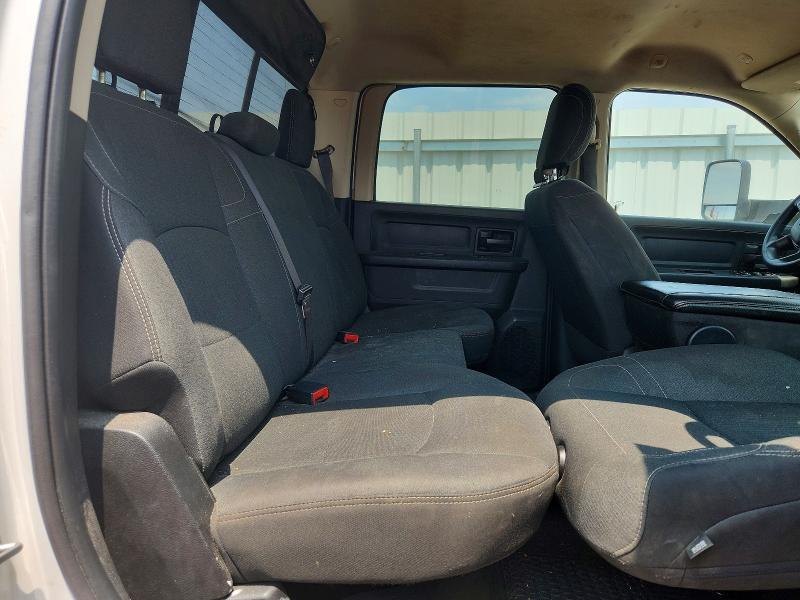 60003276 :رقم المزاد ، 3C6UR5CL0LG198936 vin ، 2020 Ram 2500 مزاد بيع