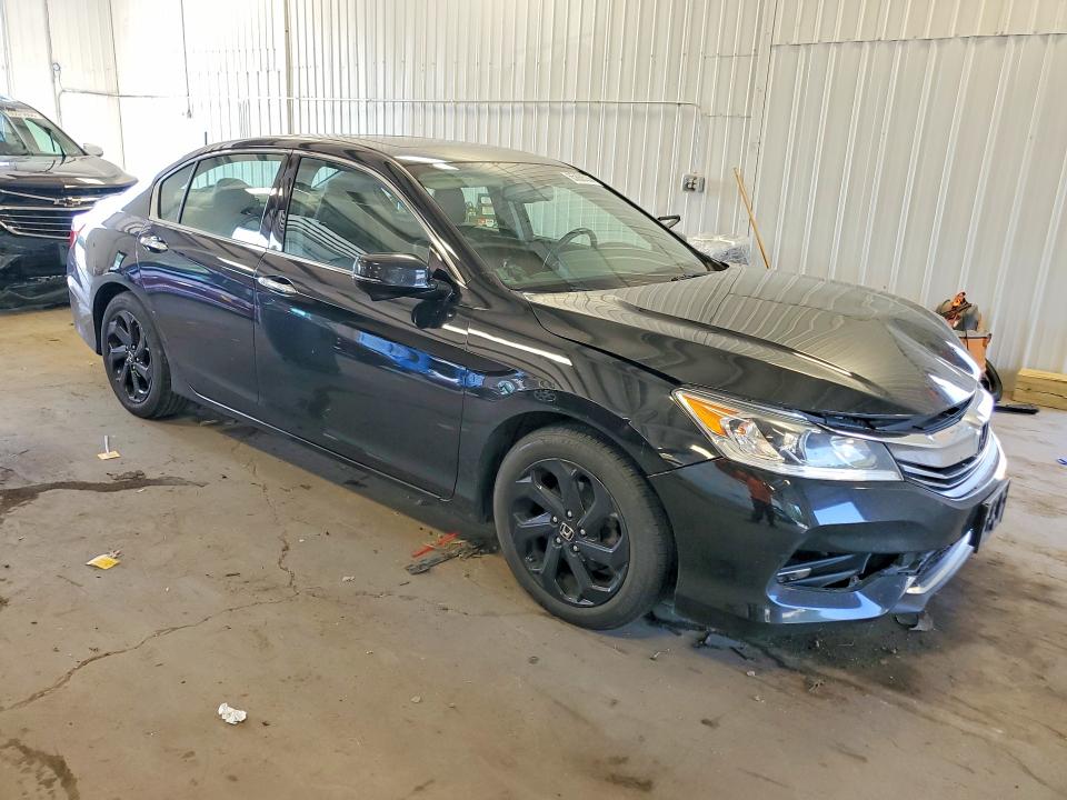 Продаж на аукціоні авто 2017 Honda Accord, vin: 1HGCR3F80HA020810, номер лоту: 65868536