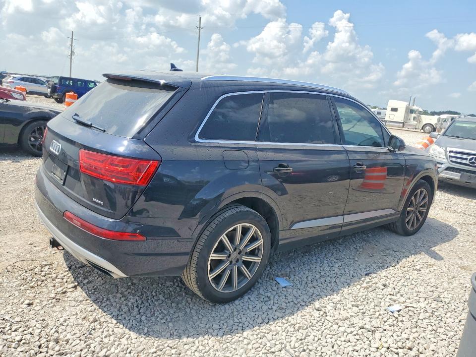 2018 Audi Q7 მანქანა იყიდება აუქციონზე, vin: WA1LHAF73JD006816, აუქციონის ნომერი: 63432376
