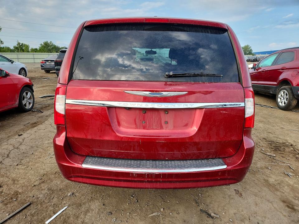 65941706 :رقم المزاد ، 2C4RC1BG3FR697368 vin ، 2015 Chrysler Town & Country مزاد بيع