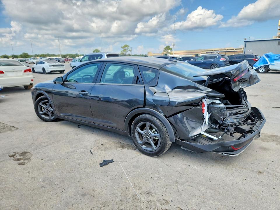 2025 Kia K4 მანქანა იყიდება აუქციონზე, vin: 3KPFT4DE6SE121088, აუქციონის ნომერი: 64230186