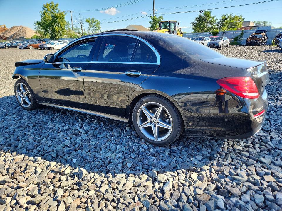 66020686 :رقم المزاد ، WDDZF4KBXKA557402 vin ، 2019 Mercedes-benz E مزاد بيع