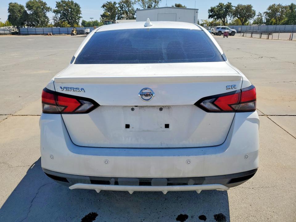 64641546 :رقم المزاد ، 3N1CN8FV9LL842037 vin ، 2020 Nissan Versa مزاد بيع