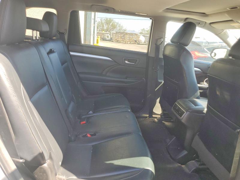 65582486 :رقم المزاد ، 5TDJKRFH8FS191852 vin ، 2015 Toyota Highlander مزاد بيع