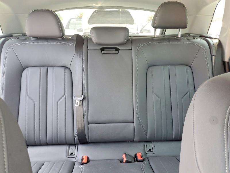 63642546 :رقم المزاد ، WA1AAAGEXNB007777 vin ، 2022 Audi E-tron مزاد بيع