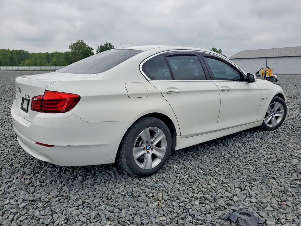 65195726 :رقم المزاد ، WBAXH5C55DDW16557 vin ، 2013 Bmw 528 مزاد بيع