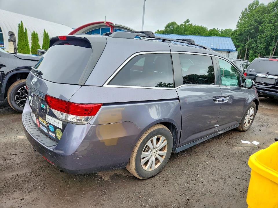 63673626 :رقم المزاد ، 5FNRL5H67GB055545 vin ، 2016 Honda Odyssey مزاد بيع