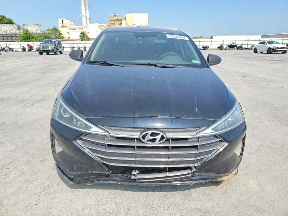 63504066 :رقم المزاد ، 5NPD84LF9LH513403 vin ، 2020 Hyundai Elantra مزاد بيع