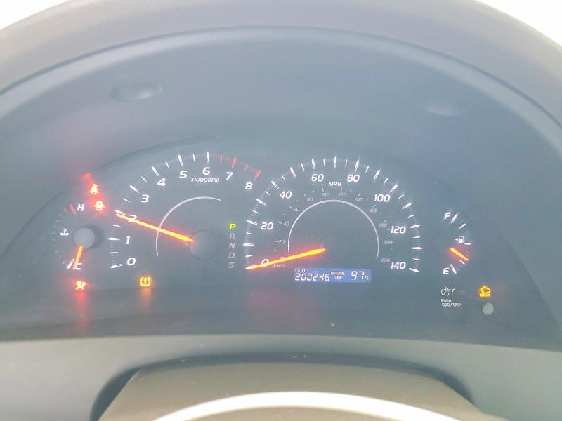 65690366 :رقم المزاد ، 4T1BF3EKXBU744313 vin ، 2011 Toyota Camry مزاد بيع