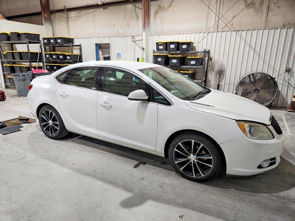 65422596 :رقم المزاد ، 1G4PW5SK2G4177317 vin ، 2016 Buick Verano مزاد بيع