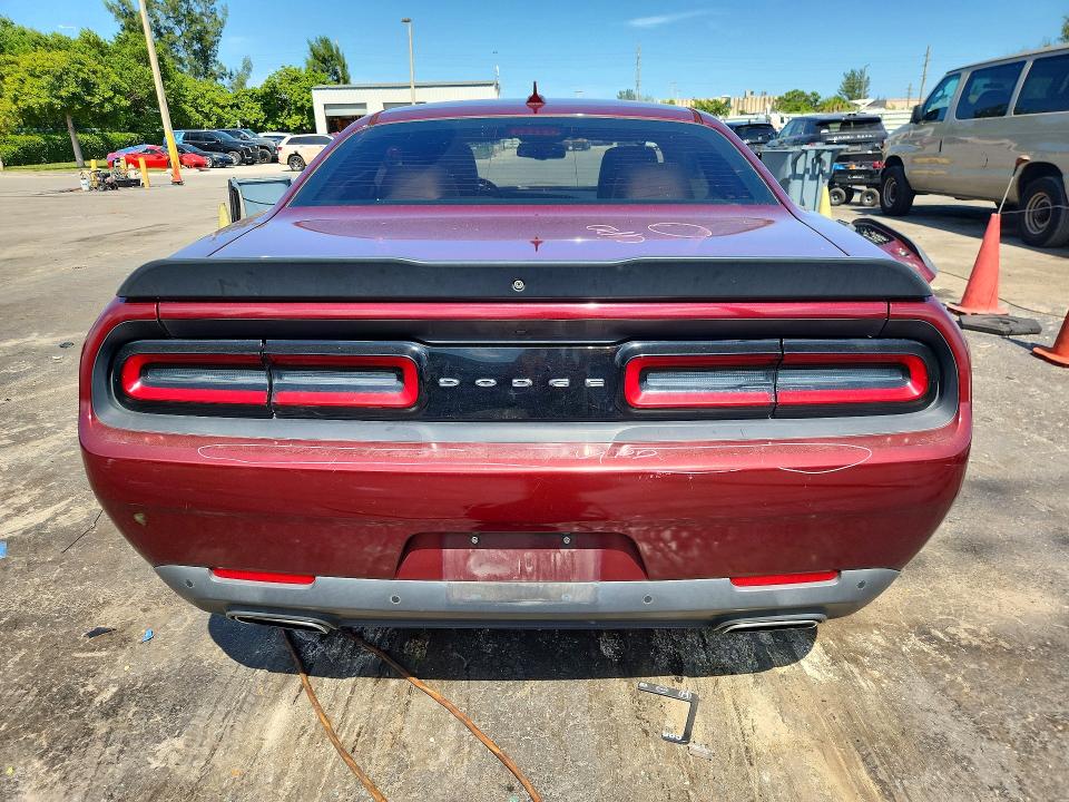 64482906 :رقم المزاد ، 2C3CDZAG1JH116570 vin ، 2018 Dodge Challenger مزاد بيع