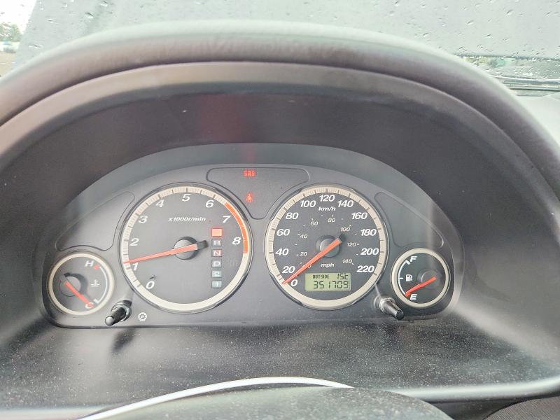 64943646 :رقم المزاد ، JHLRD78902C812555 vin ، 2002 Honda Cr-v مزاد بيع