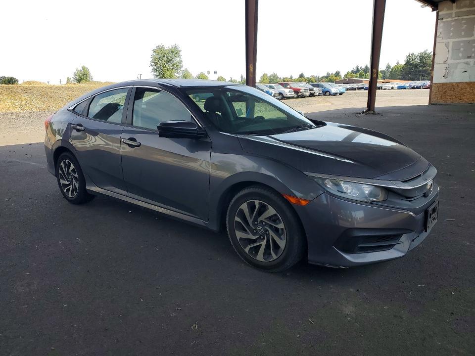 Продажа на аукционе авто 2018 Honda Civic, vin: 2HGFC2F70JH580897, номер лота: 66293586