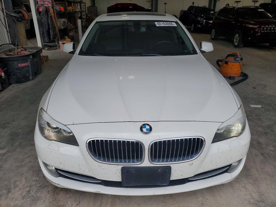 65163006 :رقم المزاد ، WBAXH5C54DD113392 vin ، 2013 Bmw 528 مزاد بيع