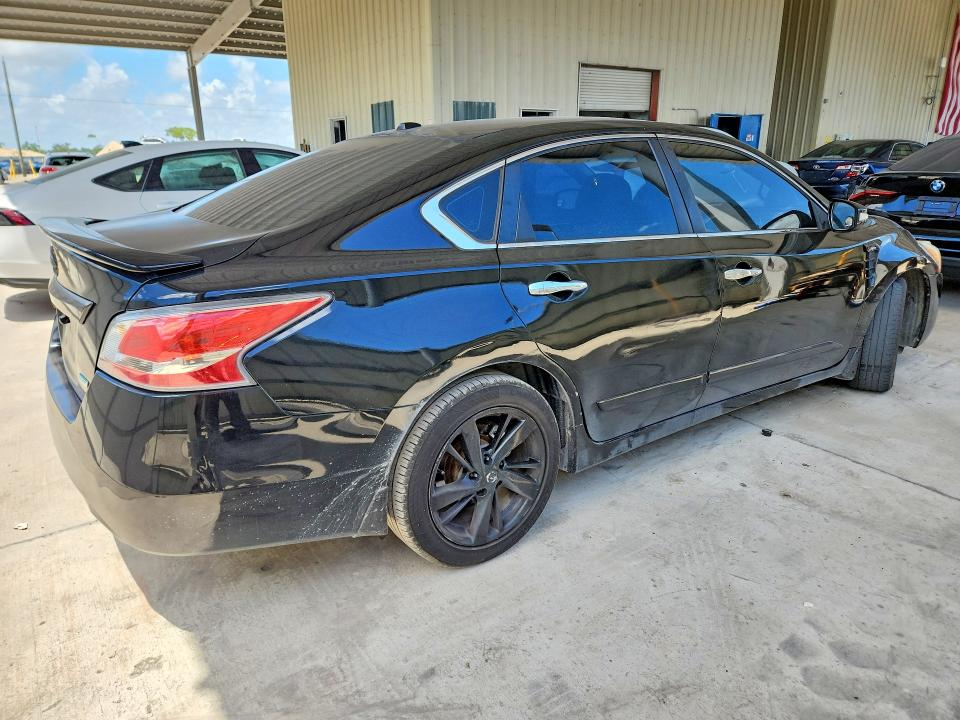 Продаж на аукціоні авто 2015 Nissan Altima, vin: 1N4AL3AP8FC424970, номер лоту: 64698676
