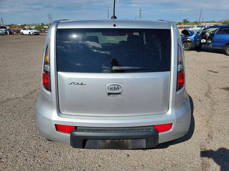 2010 Kia Soul მანქანა იყიდება აუქციონზე, vin: KNDJT2A24A7037245, აუქციონის ნომერი: 63924516