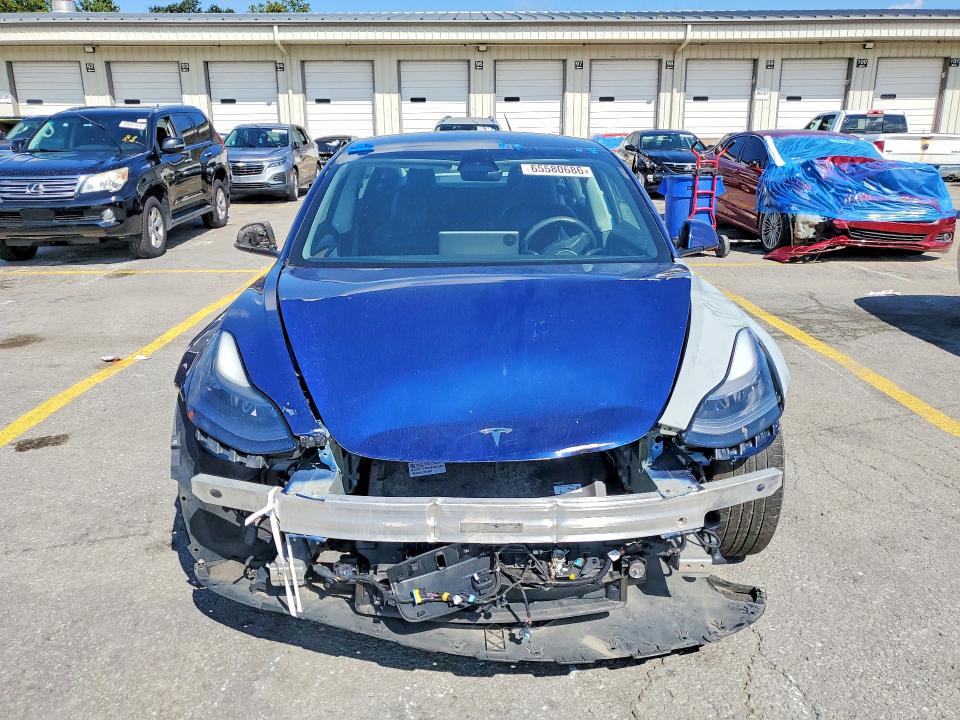 65580686 :رقم المزاد ، 5YJ3E1EAXNF191215 vin ، 2022 Tesla Model 3 مزاد بيع
