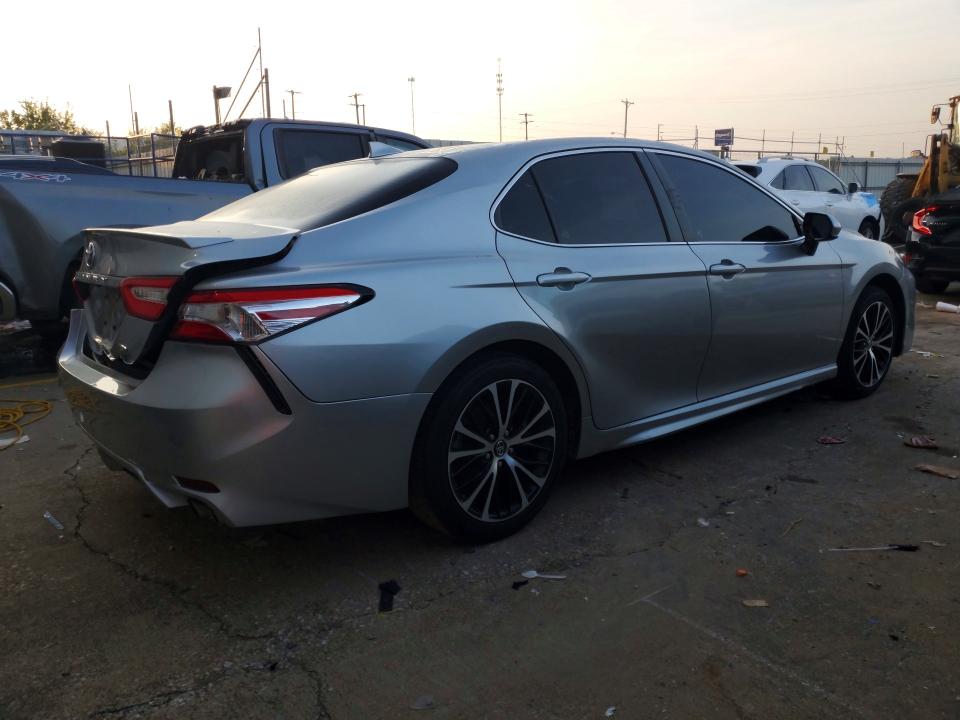 64757856 :رقم المزاد ، 4T1G11AK5LU863161 vin ، 2020 Toyota Camry مزاد بيع