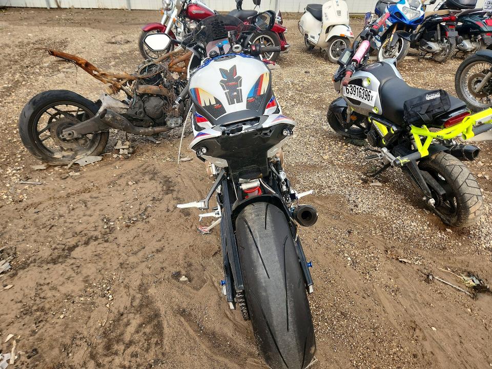 64606066 :رقم المزاد ، WB10E2302N6F20262 vin ، 2022 Bmw S 1000 مزاد بيع