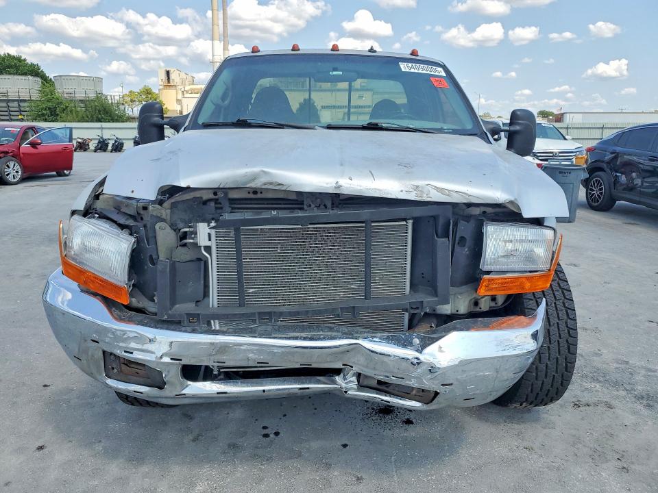 64090006 :رقم المزاد ، 1FTNX20F0YEE30529 vin ، 2000 Ford F250 مزاد بيع