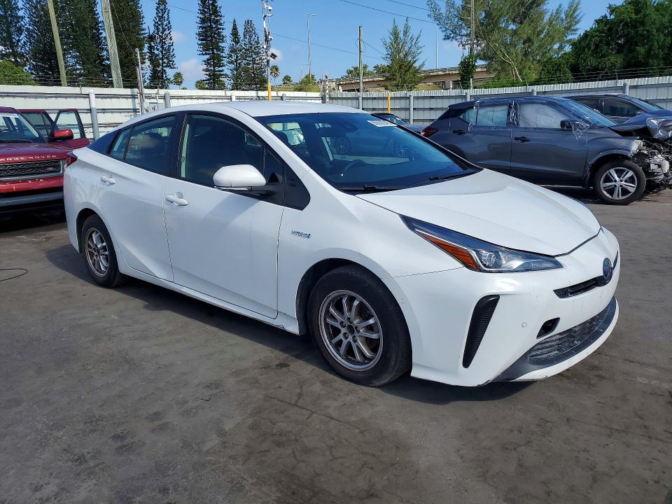 Продажа на аукционе авто 2021 Toyota Prius, vin: JTDKAMFU2M3152258, номер лота: 65560946
